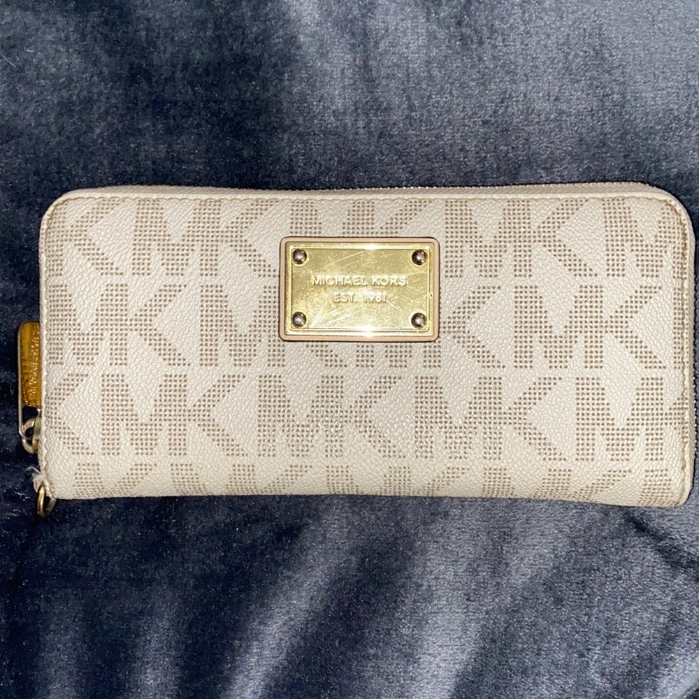 MK wallet
